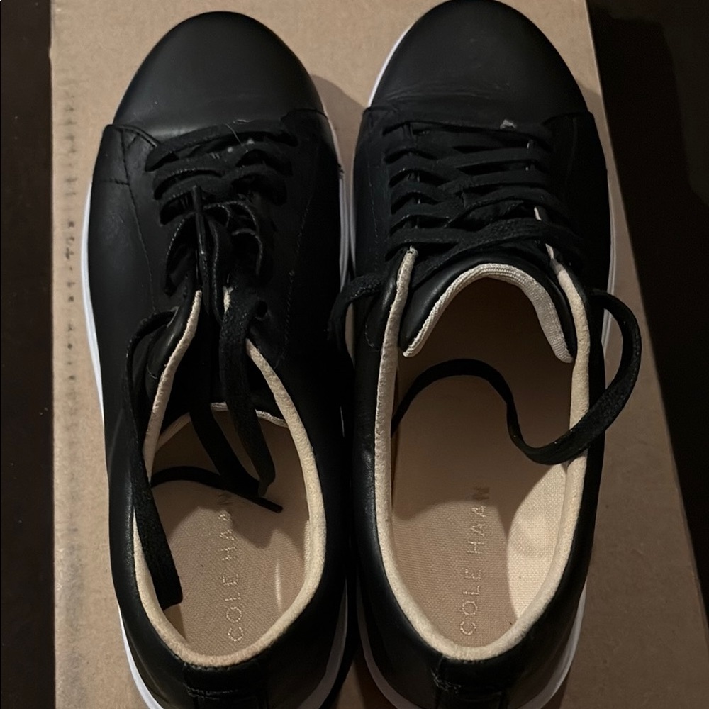 Cole Haan Black Lace-Up Shoes, size 8